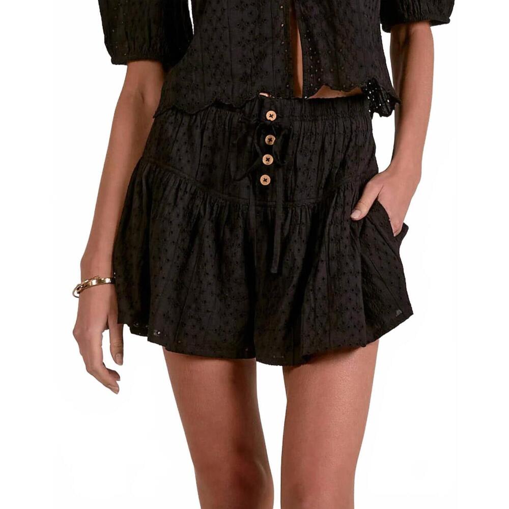 NEW ELAN eyelet embroidered shorts in black